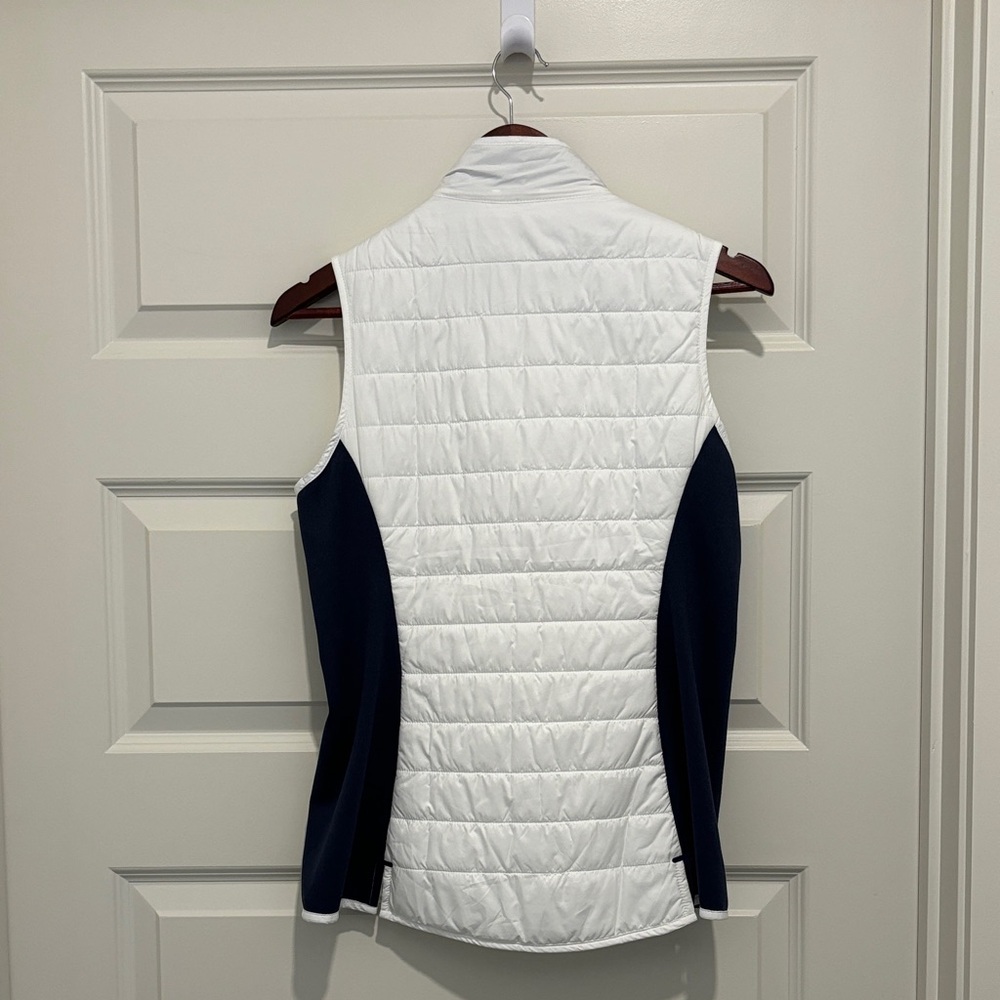 Peter Millar Women’s White and Navy Golf Vest - Picture 4 of 4
